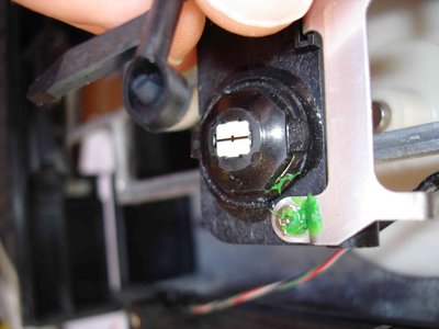 Pour une propreté parfaite, HUILE2KOUDE, coton tige et alcool à 90%