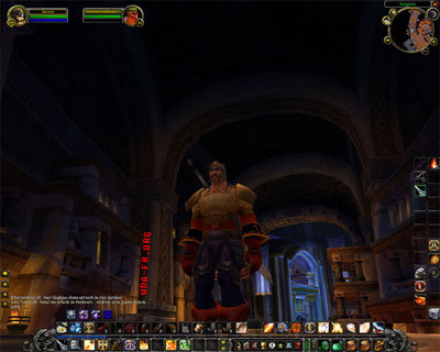 Zecasio : Paladin Humain de niveau 35.