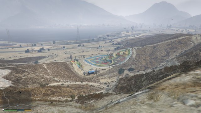 Le camp de fans d'alien (vue éloignée).