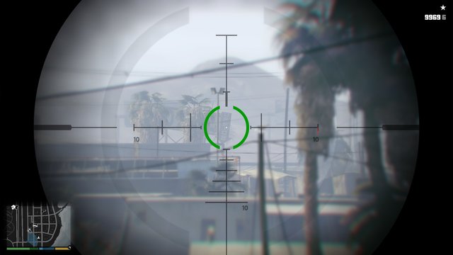 En allant au dessus du toit du bar, on verra une autre flèche, exactement dans cette direction.