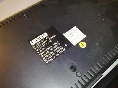... Un AMSTRAD CPC 464 version E...