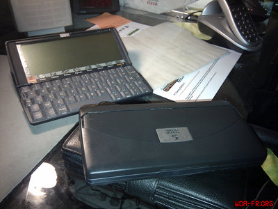 2 Psion series 5 se promenant...