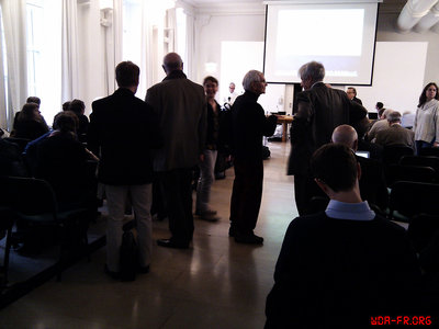 2012-11-07 14.35.13.jpg (488.87 Kio) Vu 37560 fois ... Vite remplis au retour de la pause déjeuner !