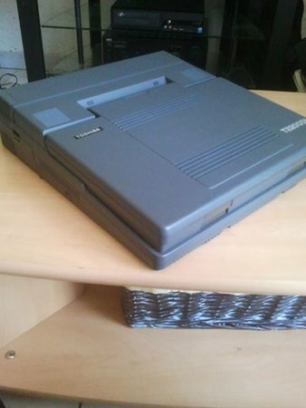 Toshiba T3200SX, 386SX 16 MHz. 2€ aux puces