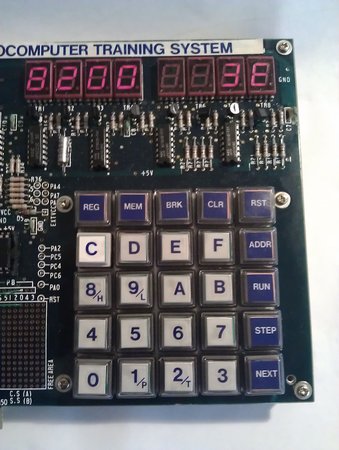 The keyborad from the german ICS variant of the TK-80.