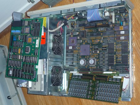 Cartes mère et fille + modules mémoire