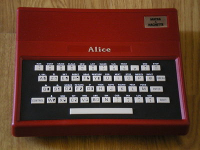 La célèbre Alice de Matra avec la boîte signée Moebius