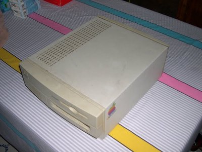 1 Power Macintosh 7100/80 (Merci WDA)