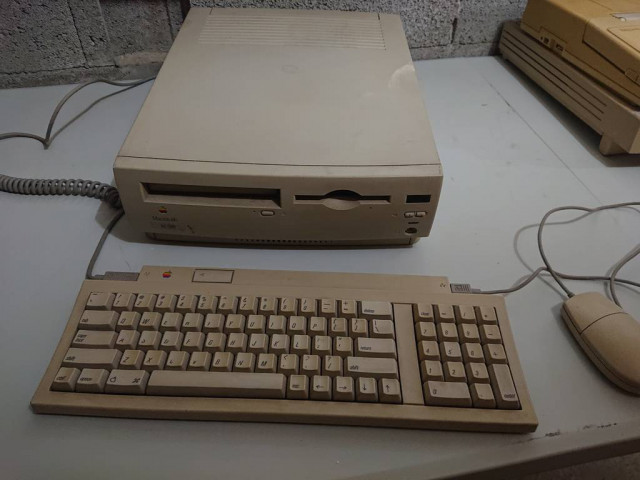 Apple Macintosh Quadra 630 (LC 630).JPG
