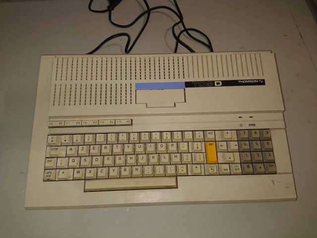 Thomson TO8D.JPG