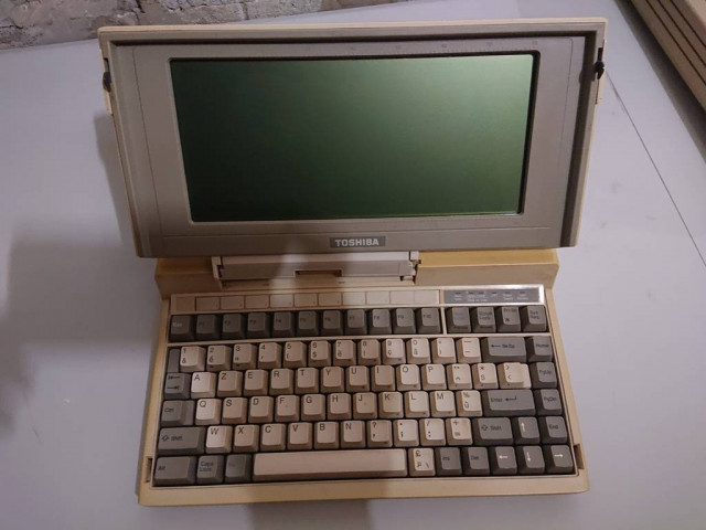 Toshiba T1200.JPG