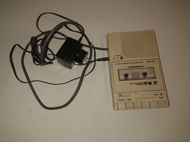 Thomson lecteur K7.JPG