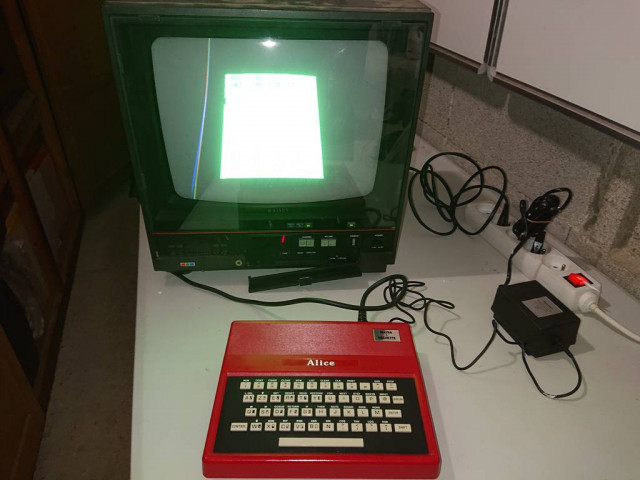 Matra Alice 32 on.JPG