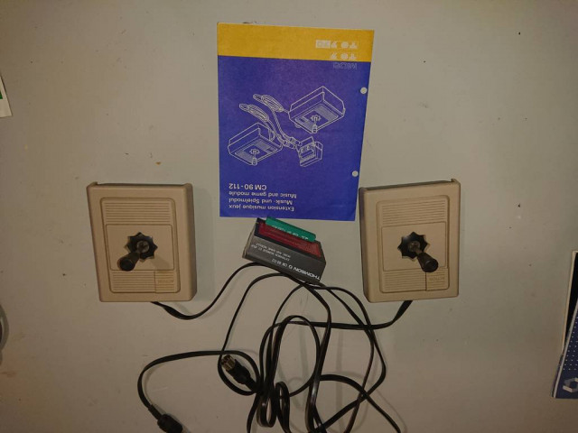 Thomson Extension Musique Jeux cm 90 112.JPG